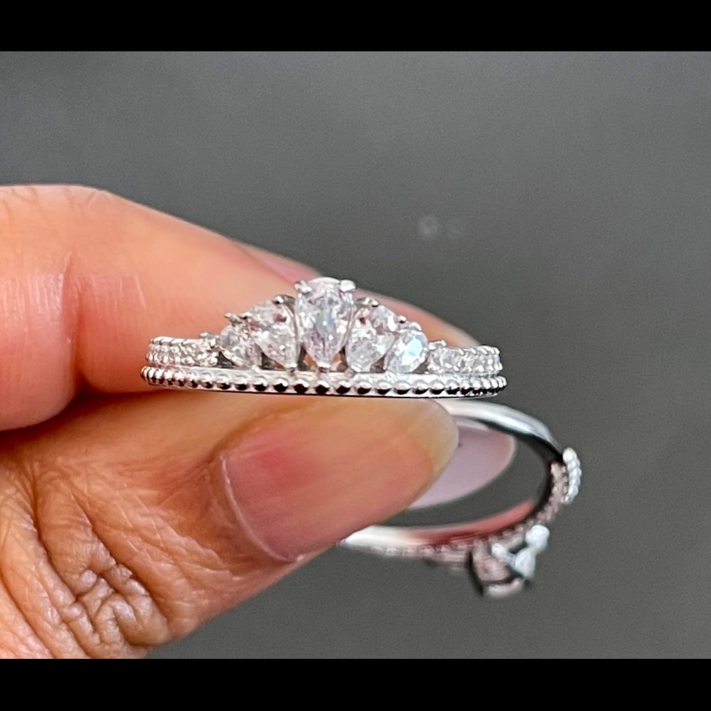 925 Sterling Silver Crown Stackable Ring - Picture 7 of 10